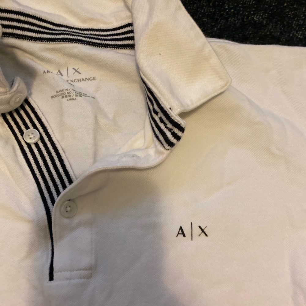 Men’s size medium Armani Exchange shirt